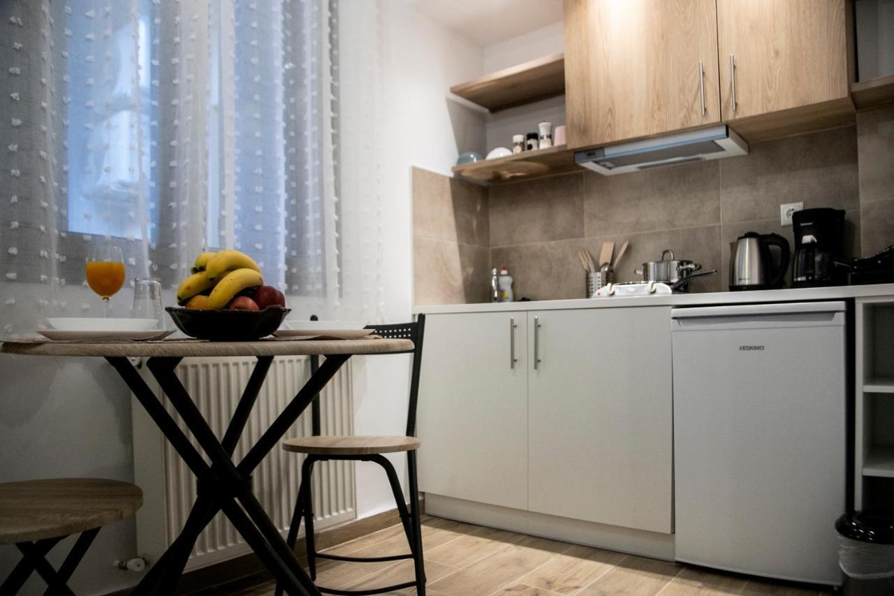 D&E Technopolis Apartments Aten Exteriör bild